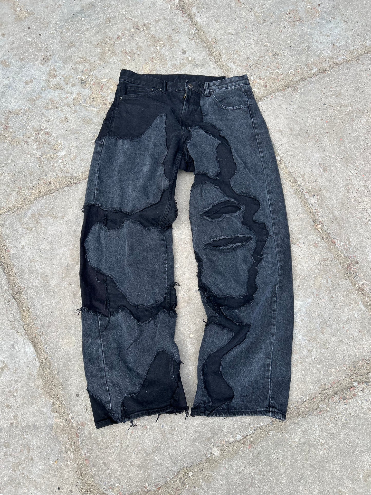111BAGGY DARK GREY PANTS