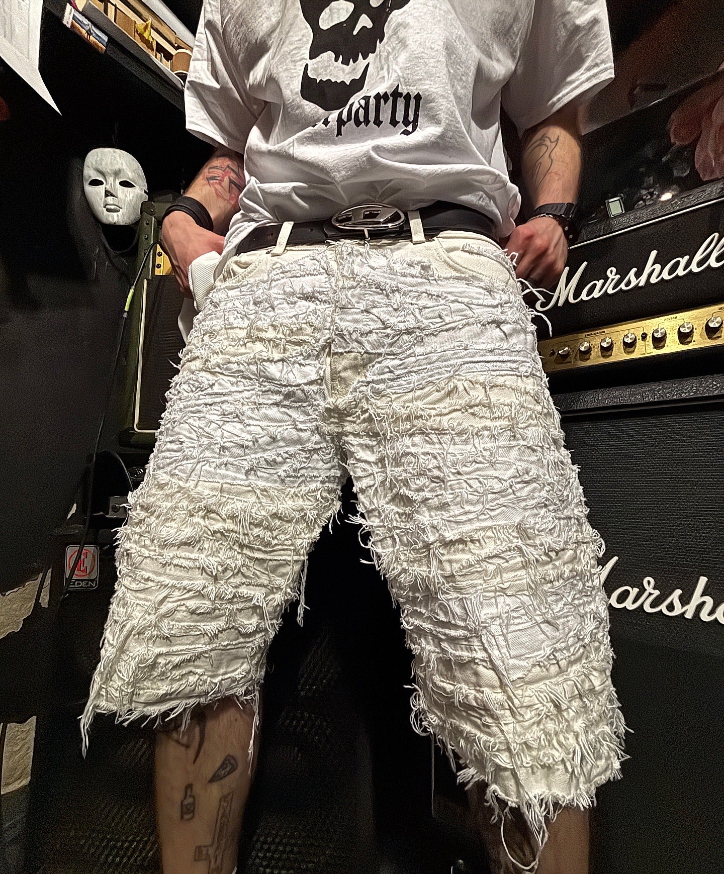 WHITE SHORTS