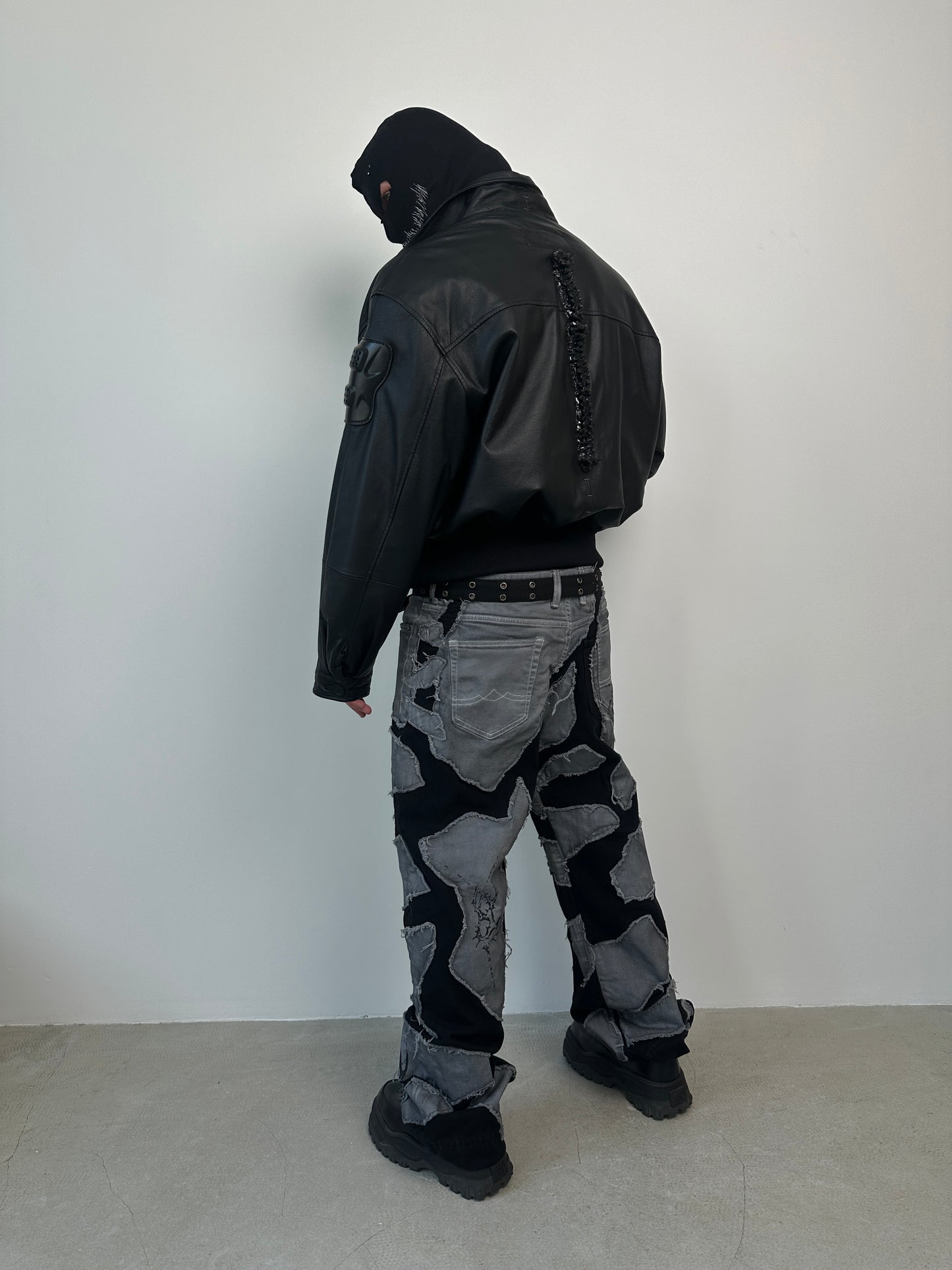 00/DECONSTRUCTED DENIM BAGGY PANTS