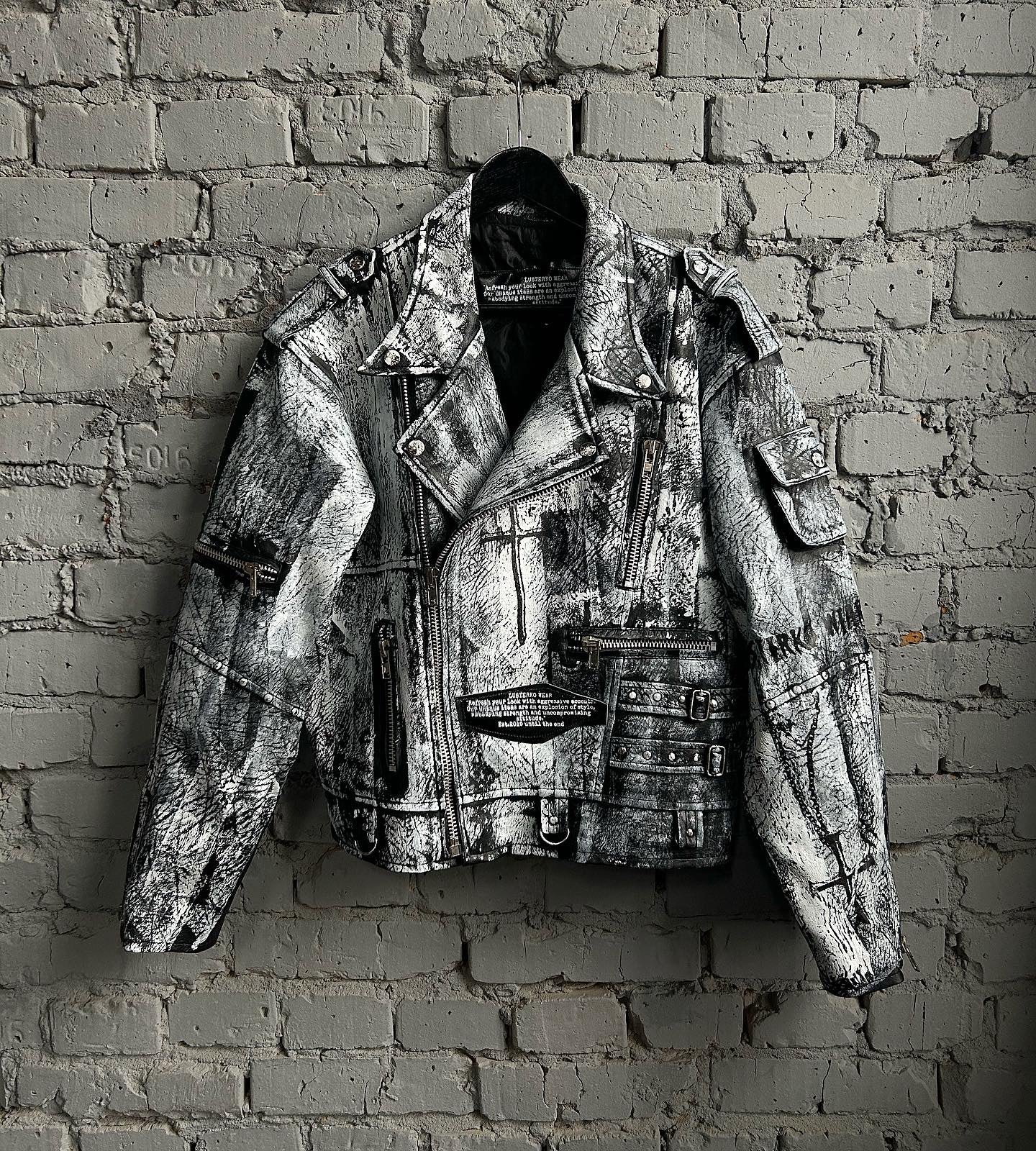 11LEATHER MOTORCYCLE JACKET