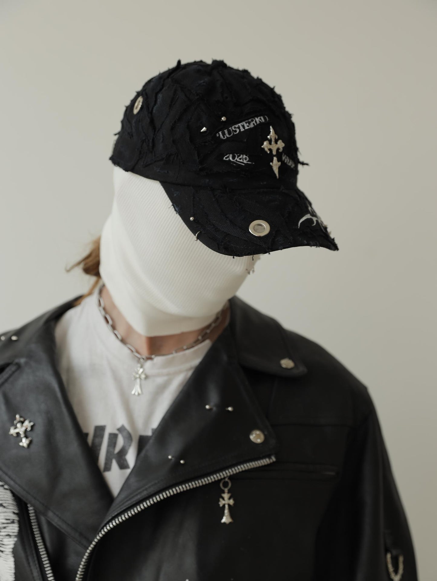 0001Cap dark distressed