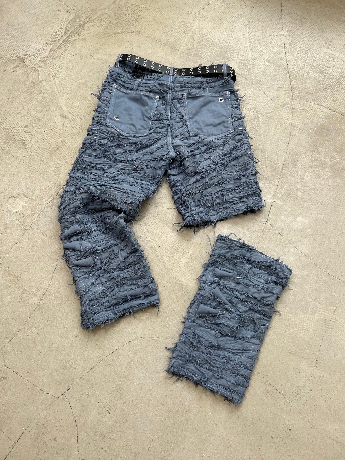 1TRANSFORMER BAGGY DENIM DISTRESSED PANTS