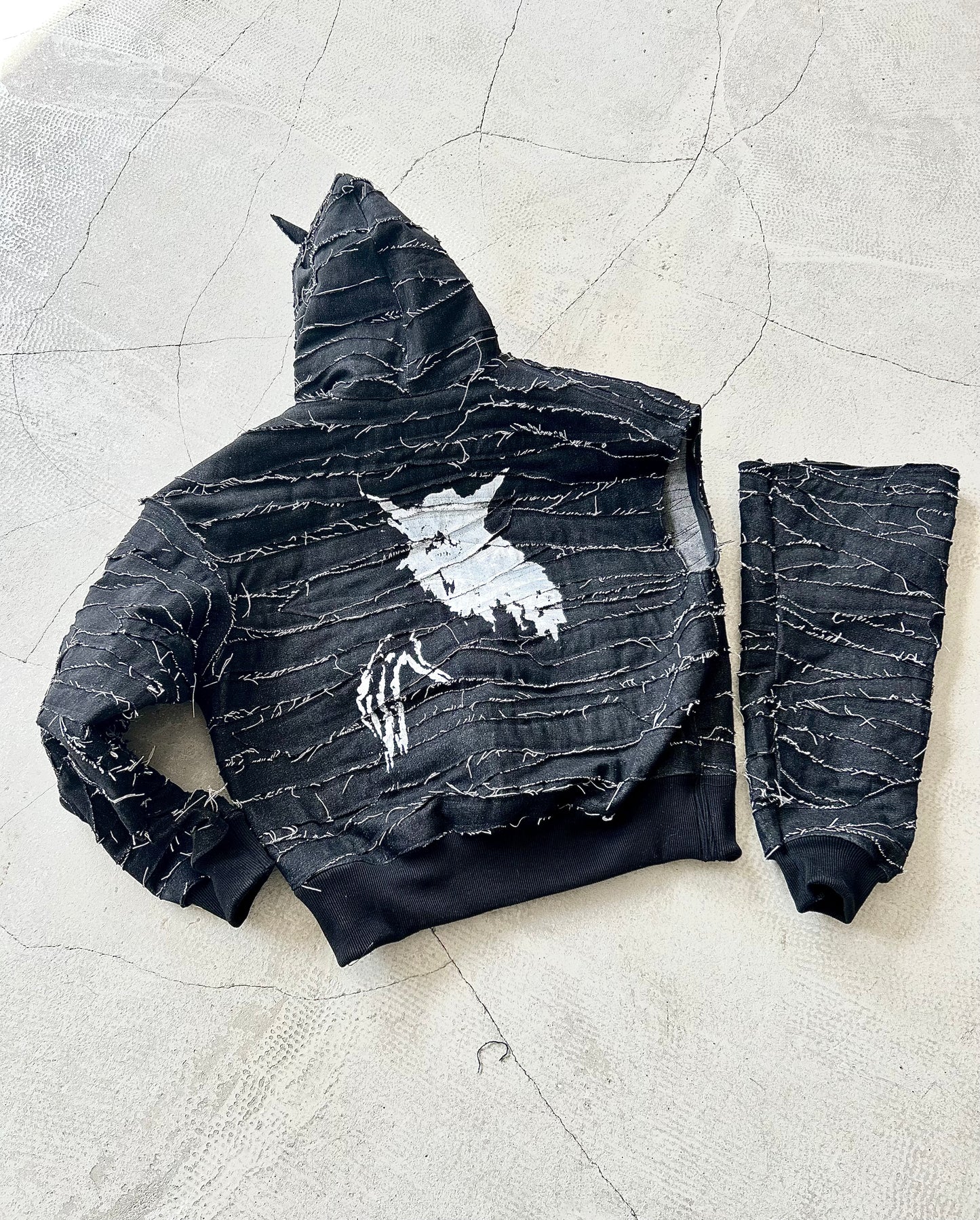 000/ DISTORTED SHELL JACKET