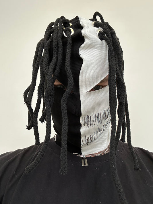11BLACK/WHiTE SKIMASK