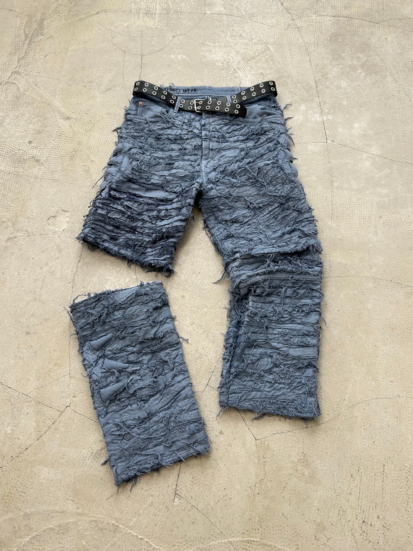 1TRANSFORMER BAGGY DENIM DISTRESSED PANTS