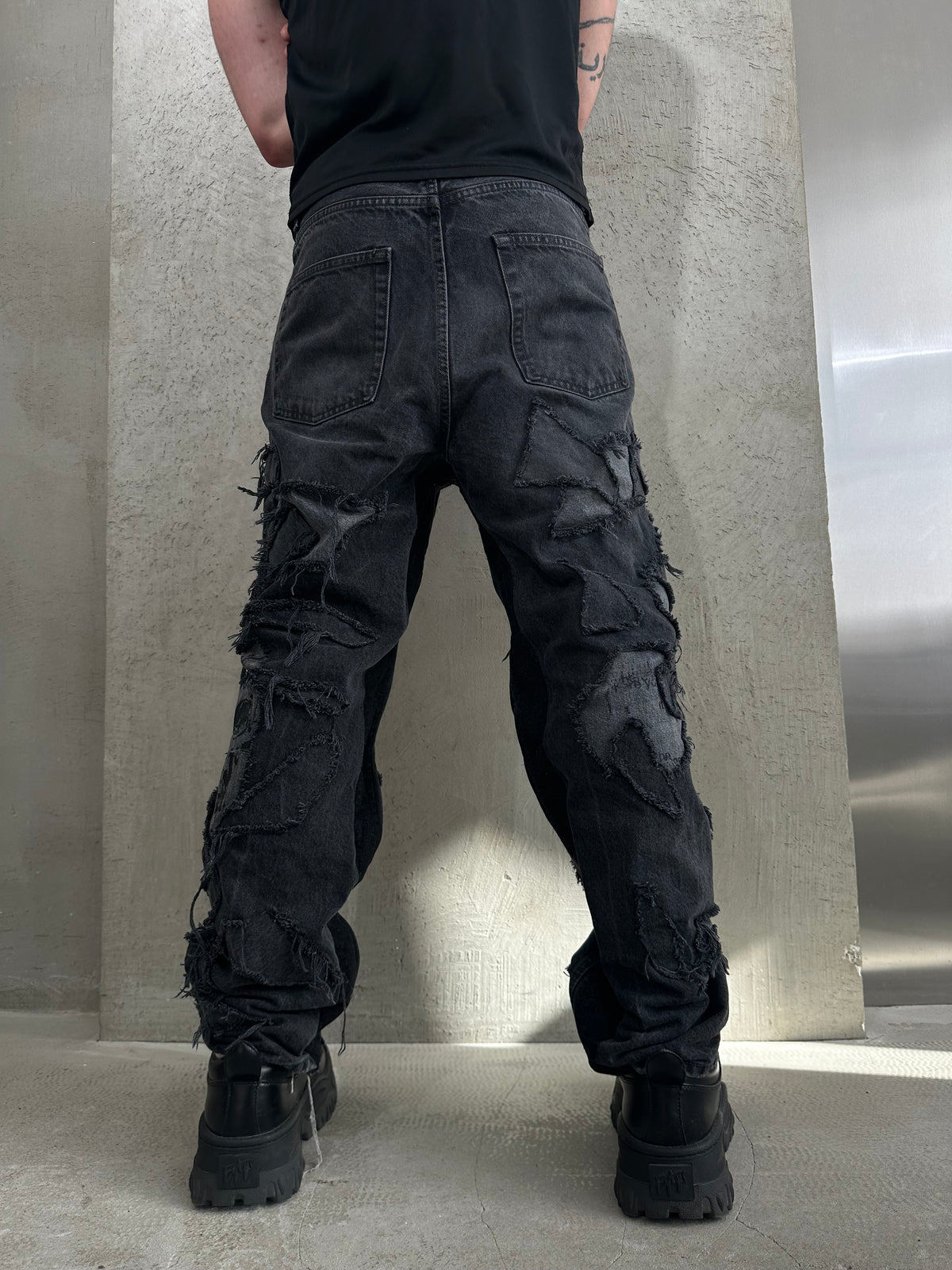 /FRACTURE JEANS