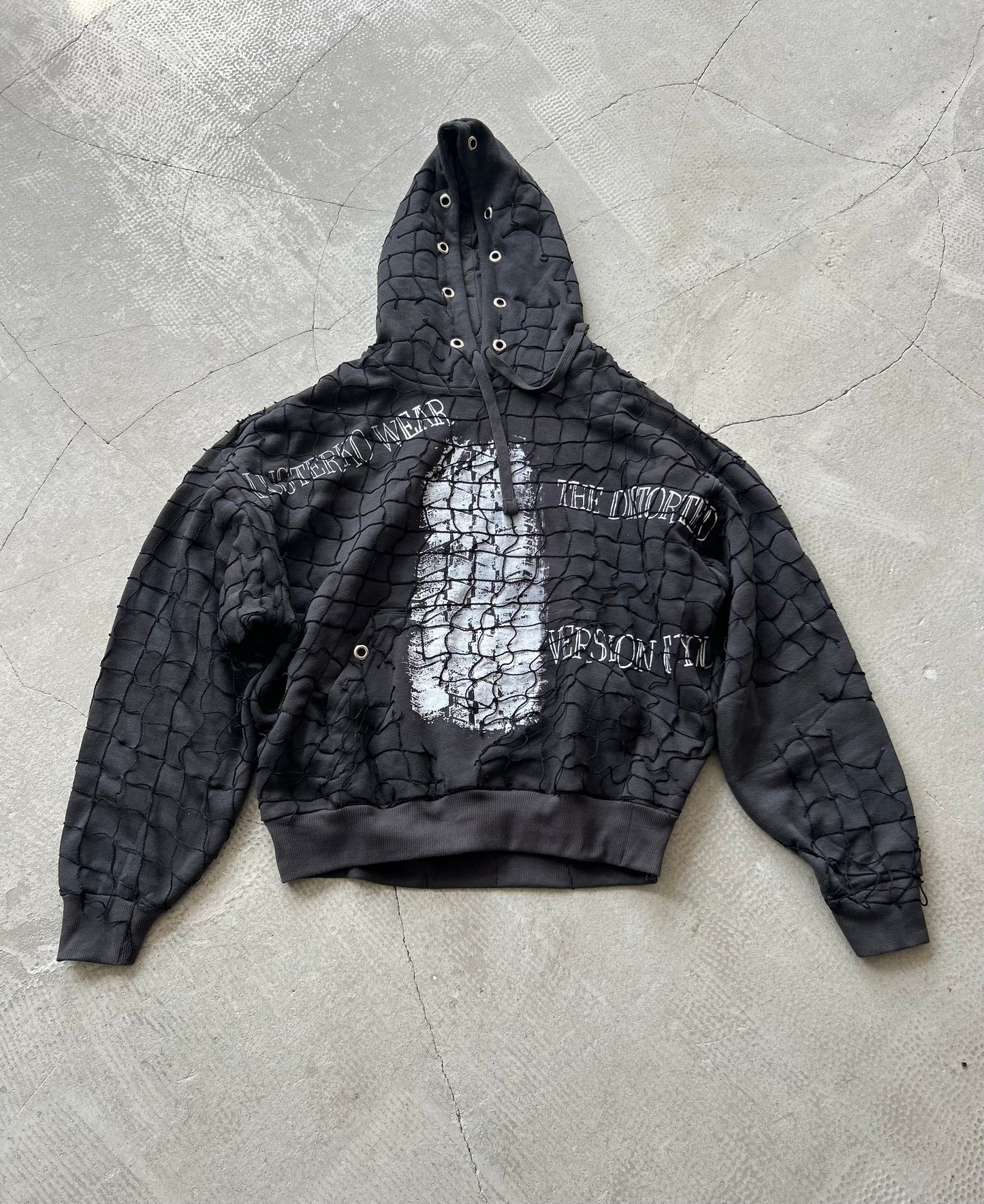 000/ MESH LAYER HOODIE