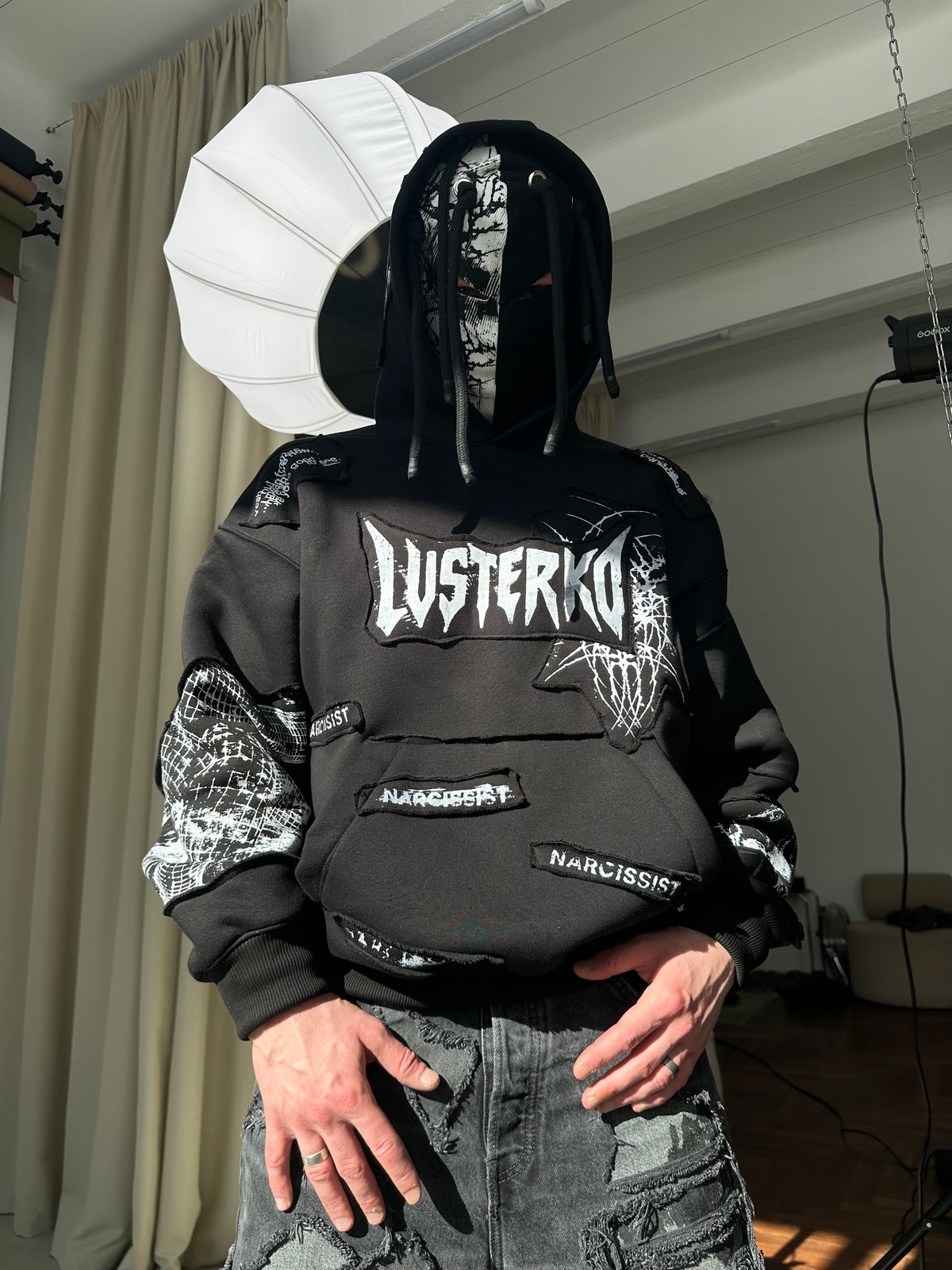 /NARCISSUS HOODIE
