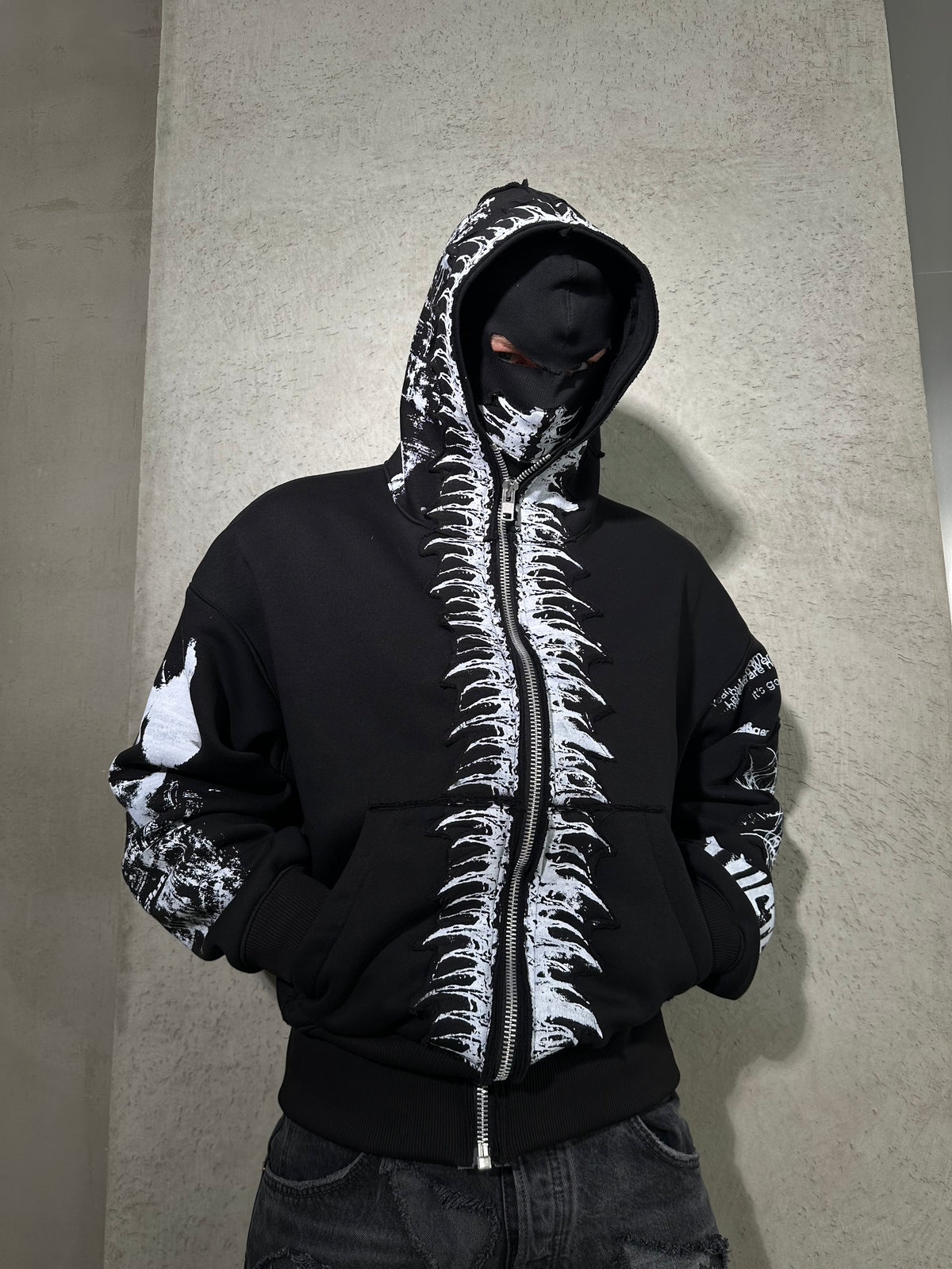/MARROW DARK ZIP HOODIE