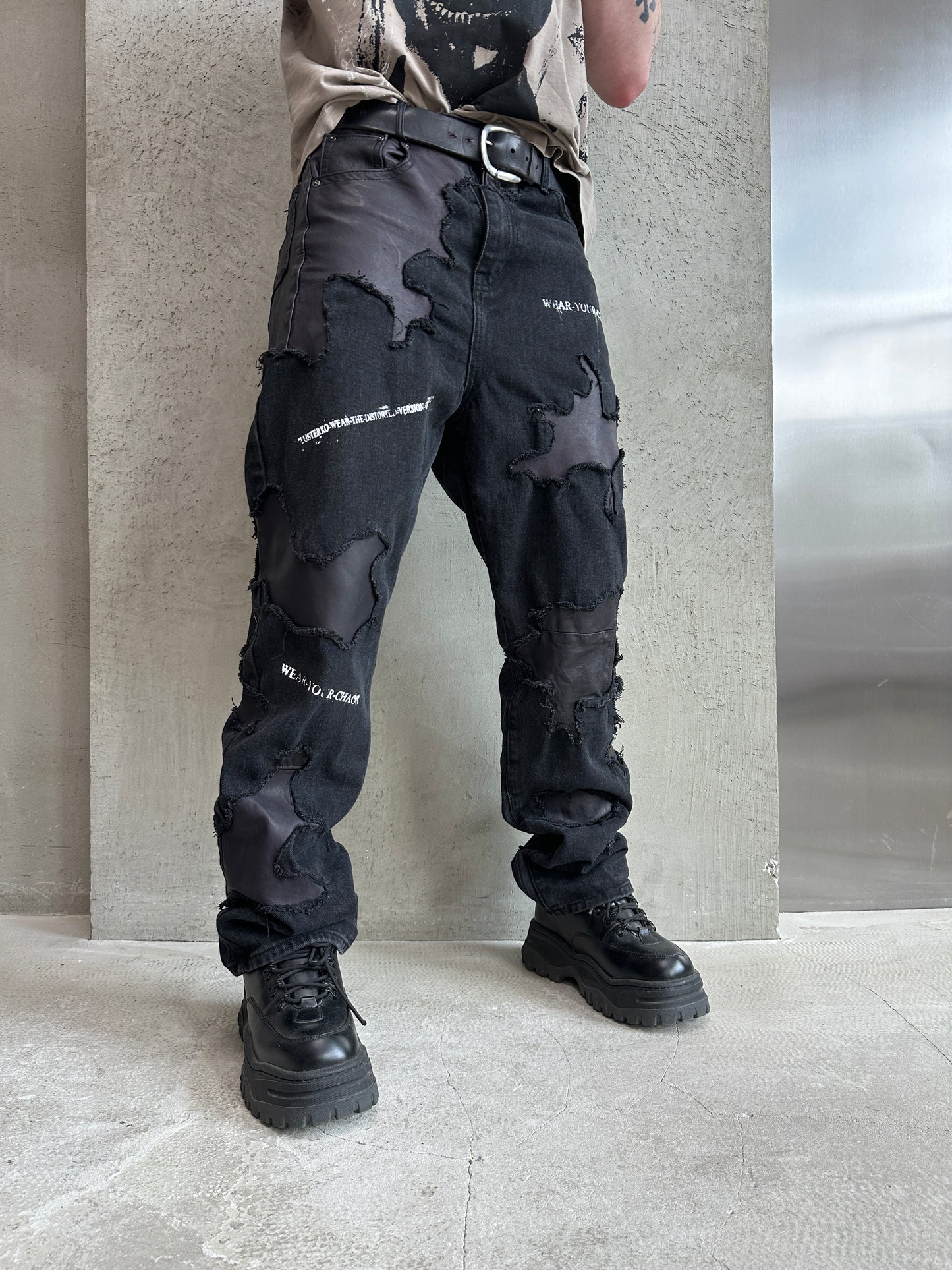 000/ "SUB-HUMAN SHIFT" ARTIFACT TROUSERS