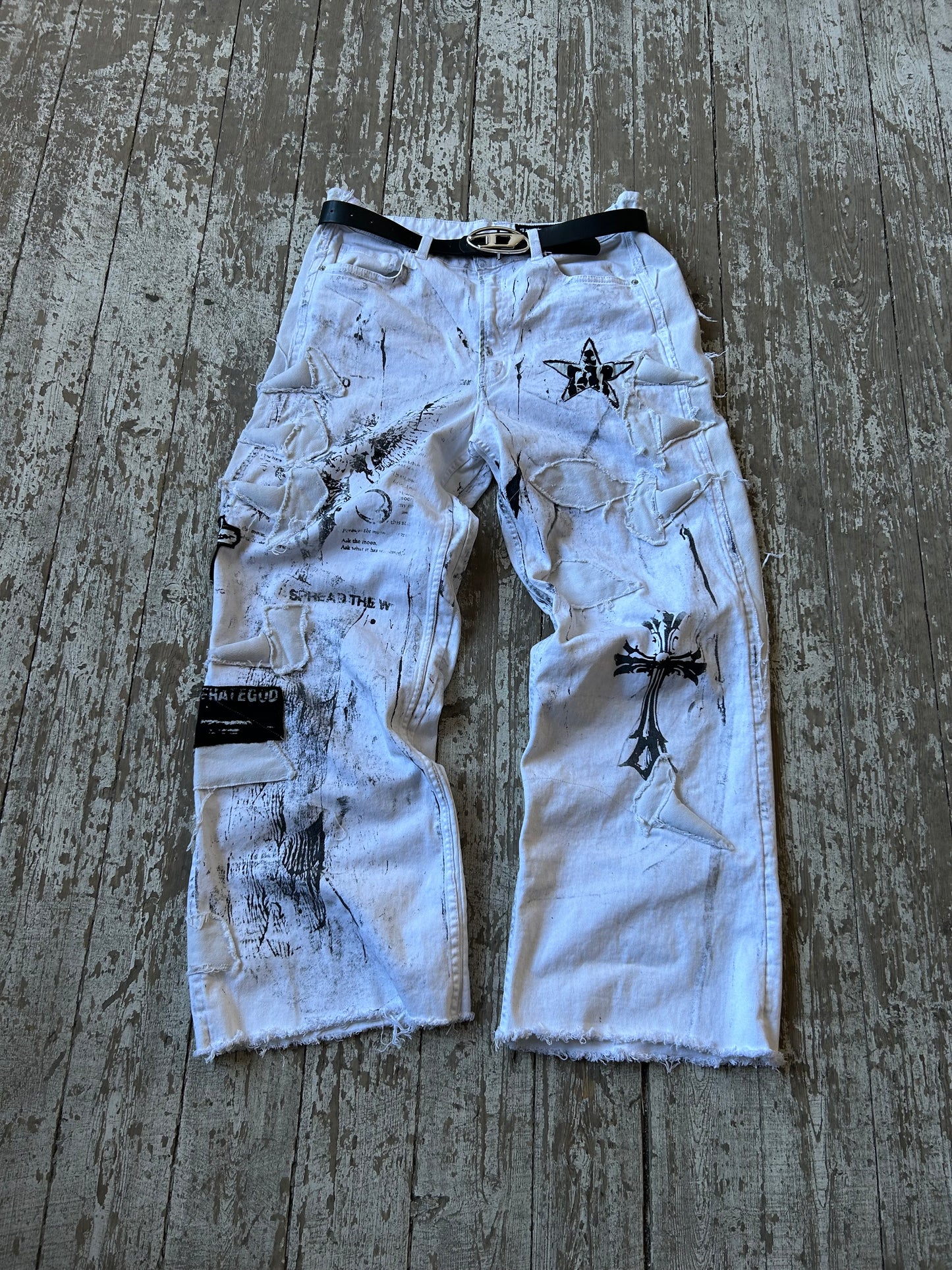 111WHITE PAINTED BAGGY PANTS