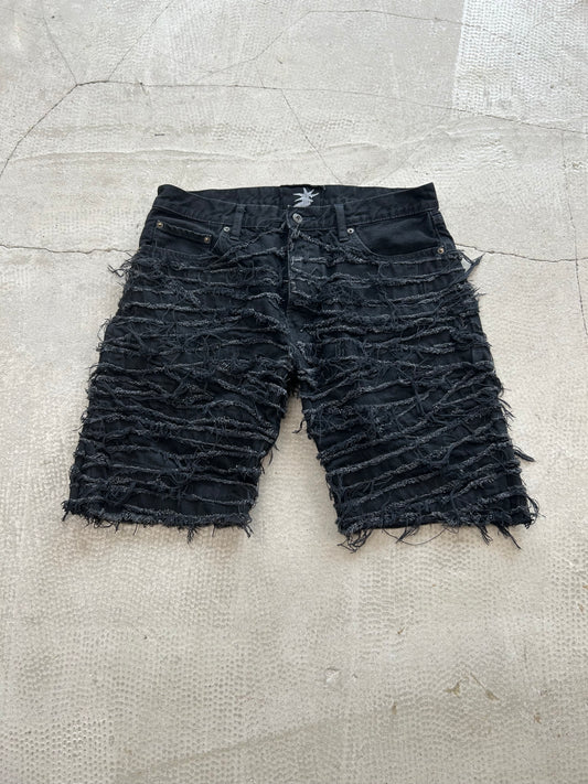 000/ FRAYED LINES DECONSTRUCTED SHORTS
