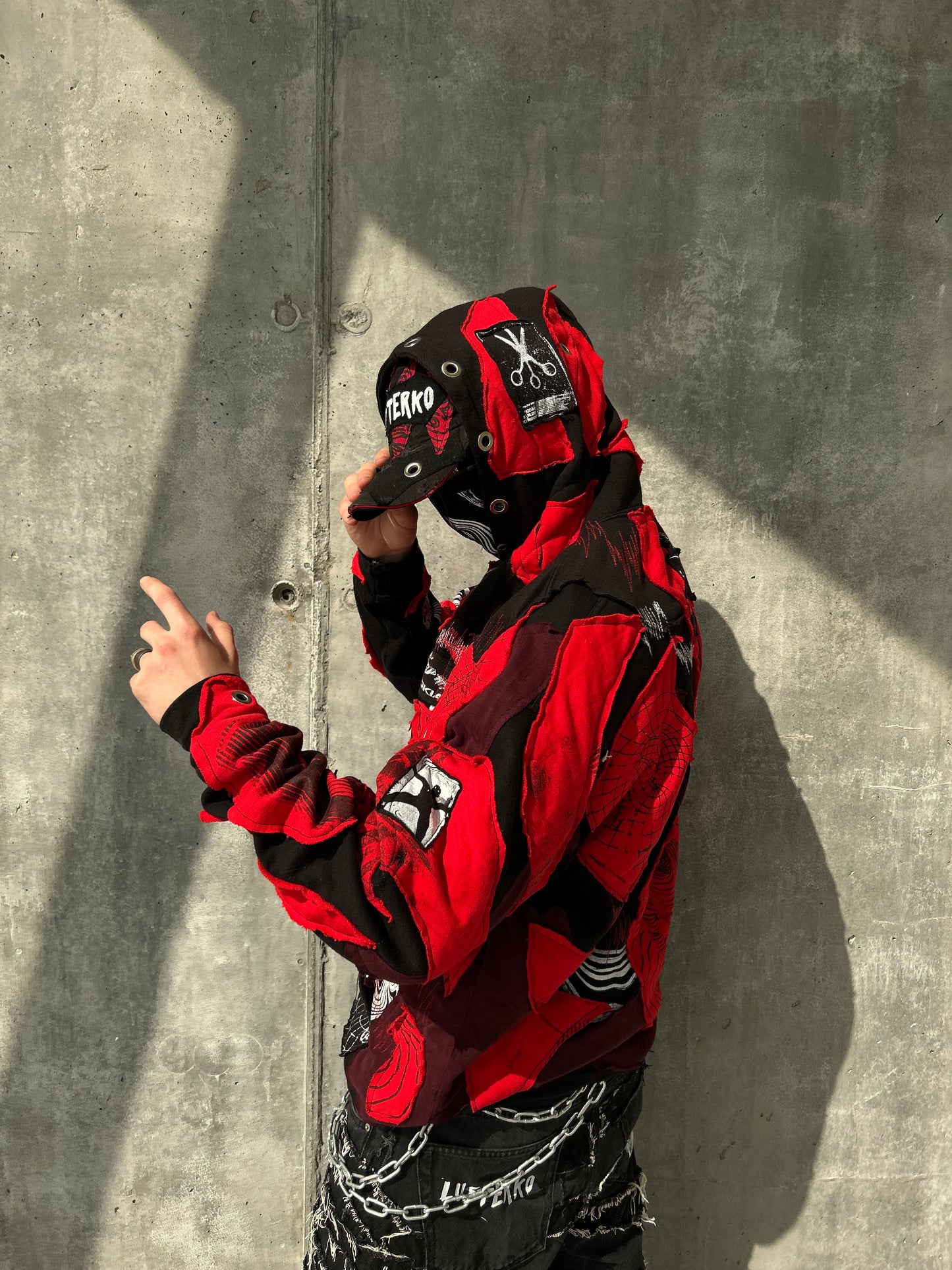 11RED DEVIL HOODIE