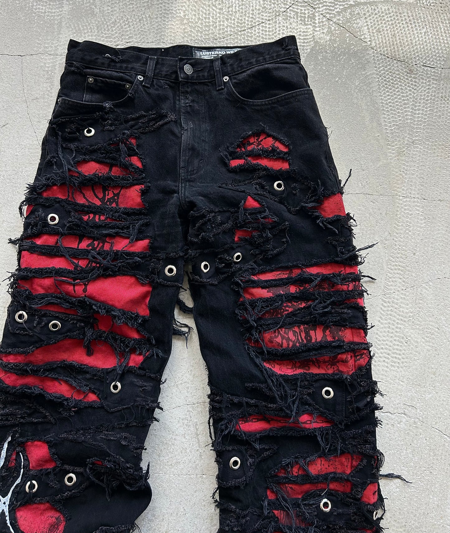 000/ CHAOS DISTRESSED PANTS