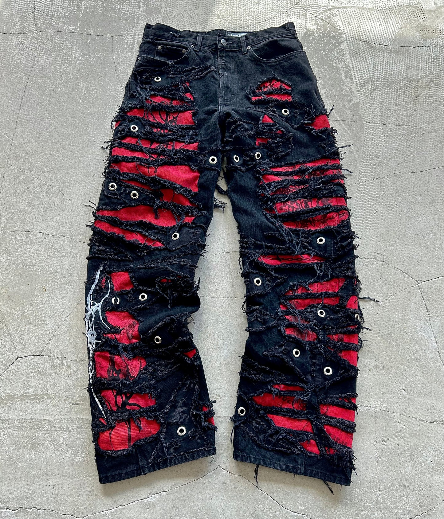 000/ CHAOS DISTRESSED PANTS