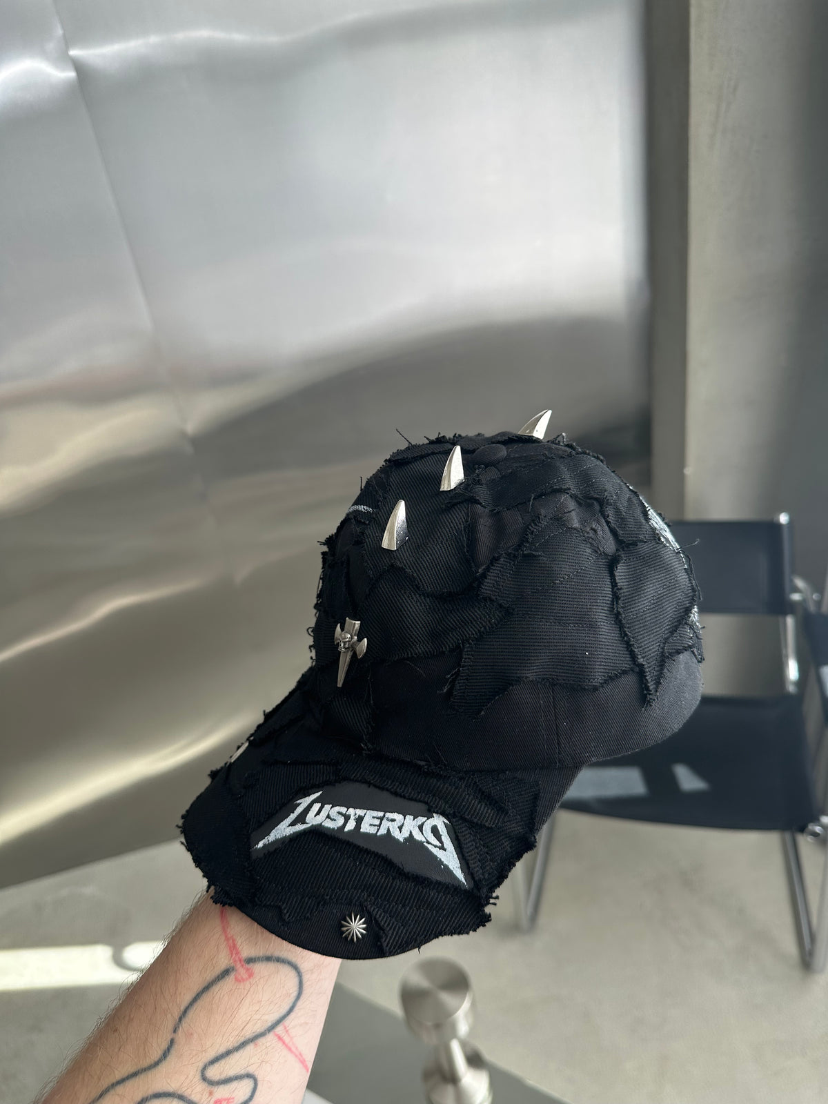 /SPIKE CAP