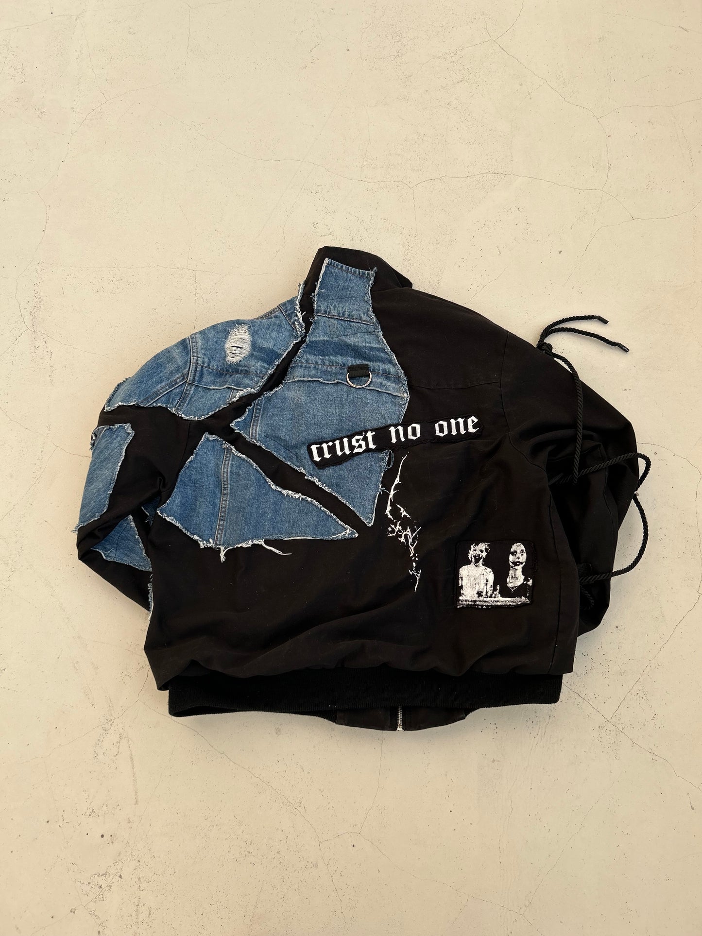 11DENIM DISTRESSED BOMBER