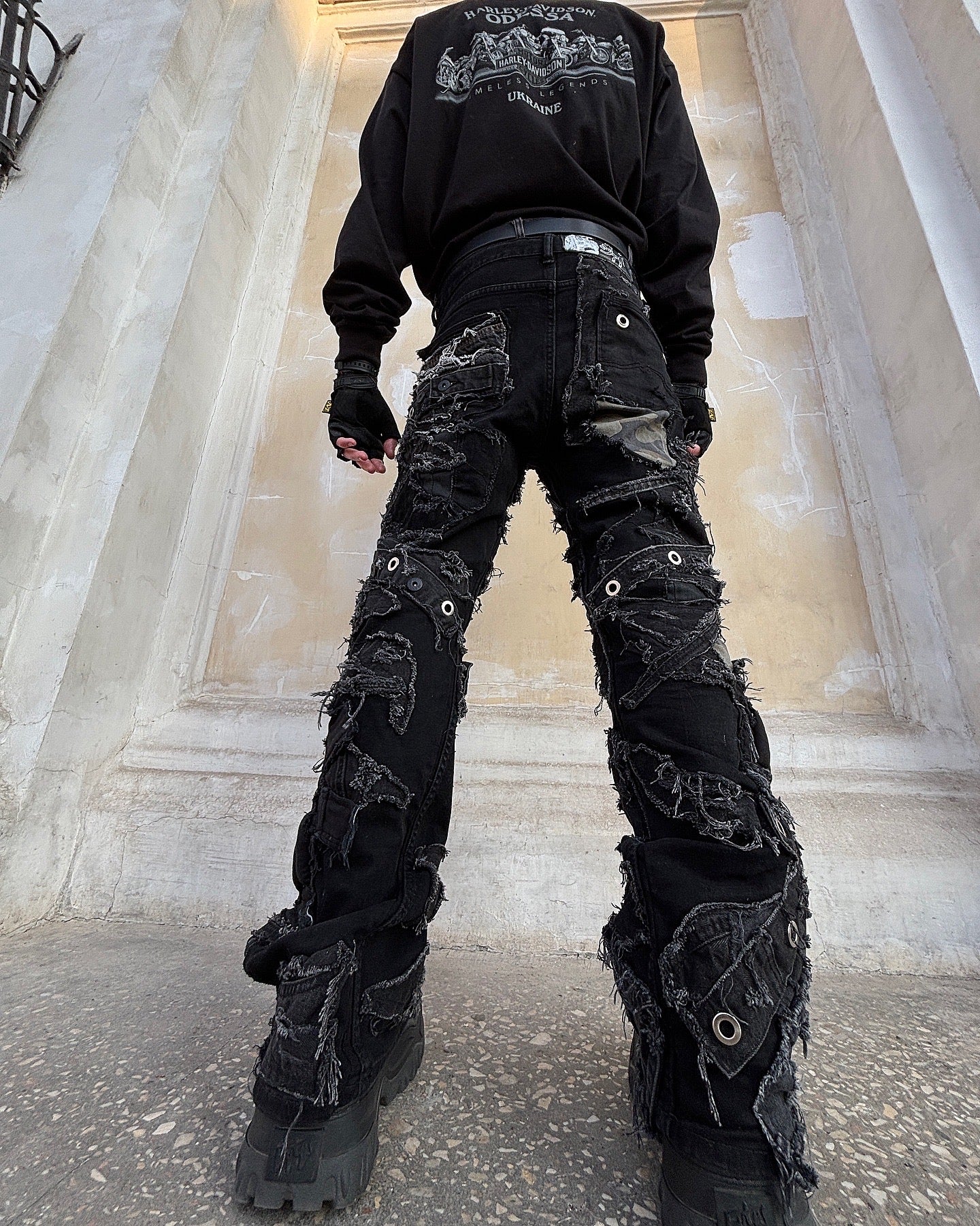 01DARK ASH BAGGY JAWS DENIM PANTS