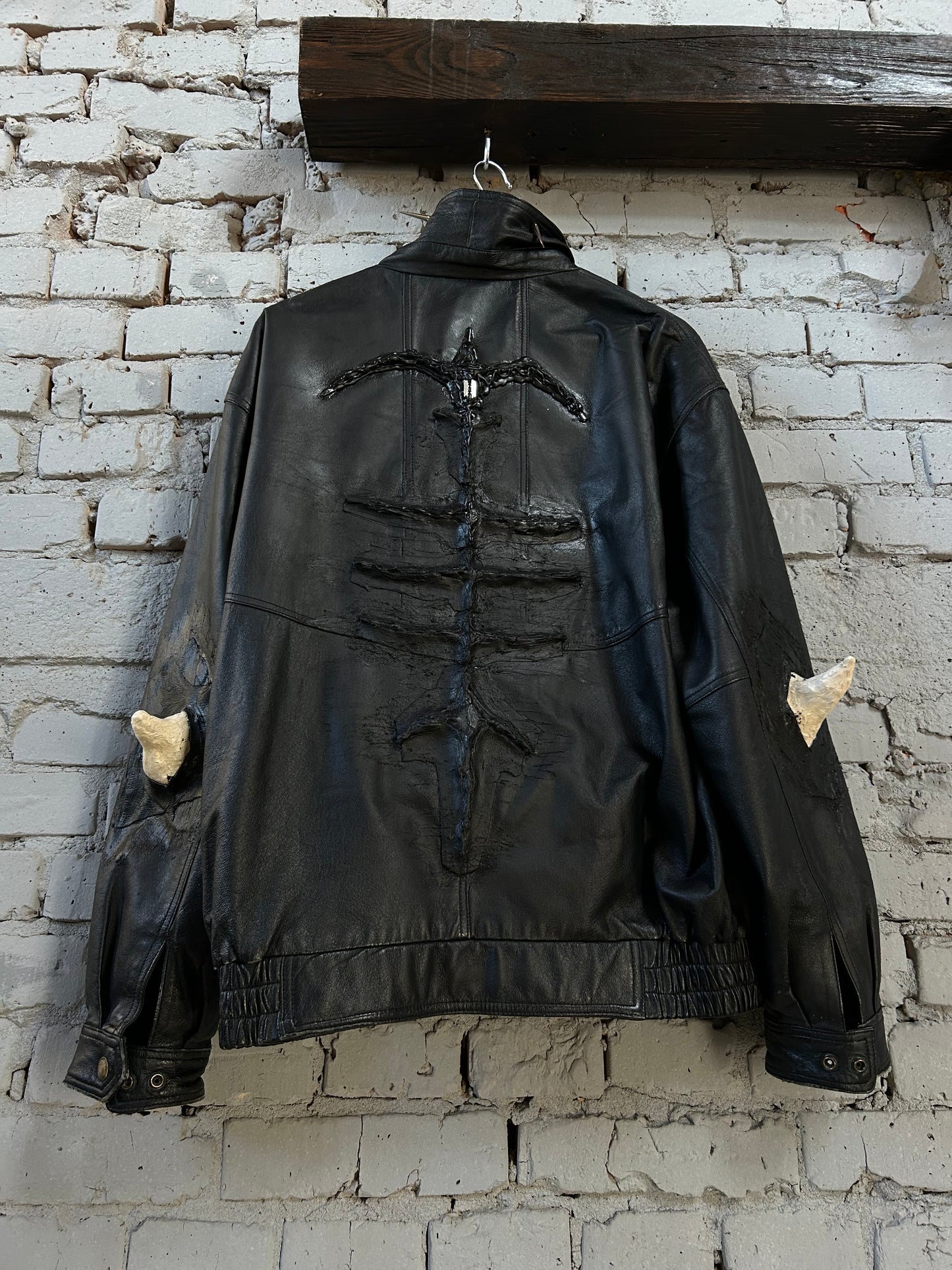 1111LEATHER SCULPTURE JACKET