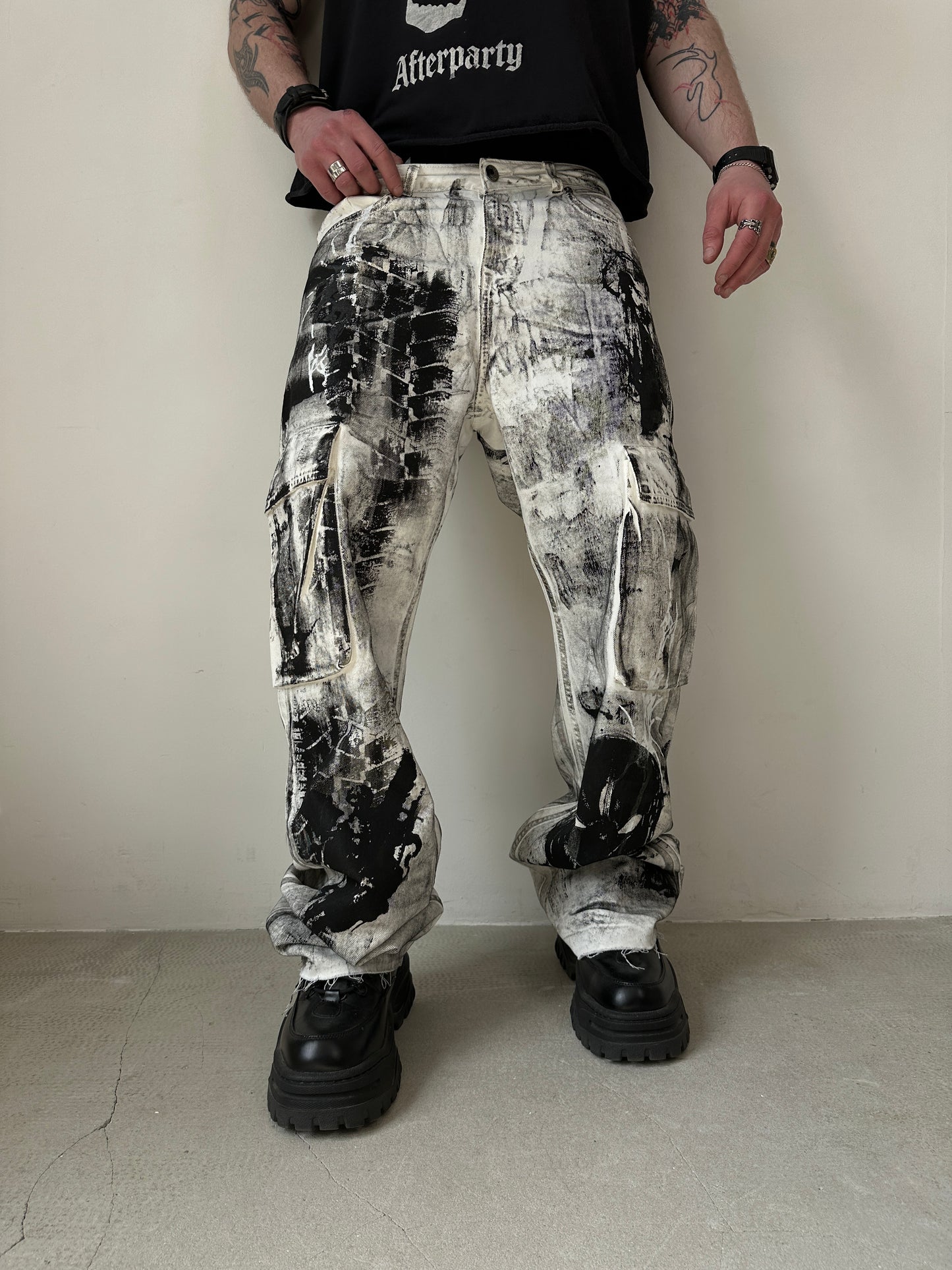 000/ PAINTED CARGO PANTS