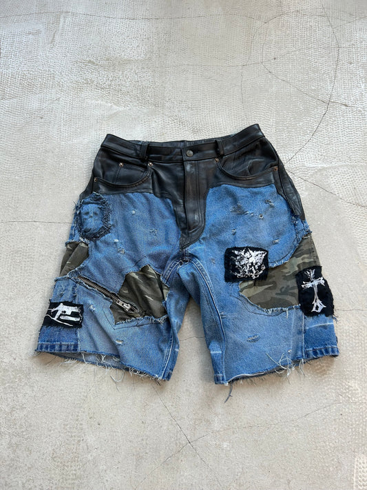 00/LEATHER DENIM SKULL SHORTS