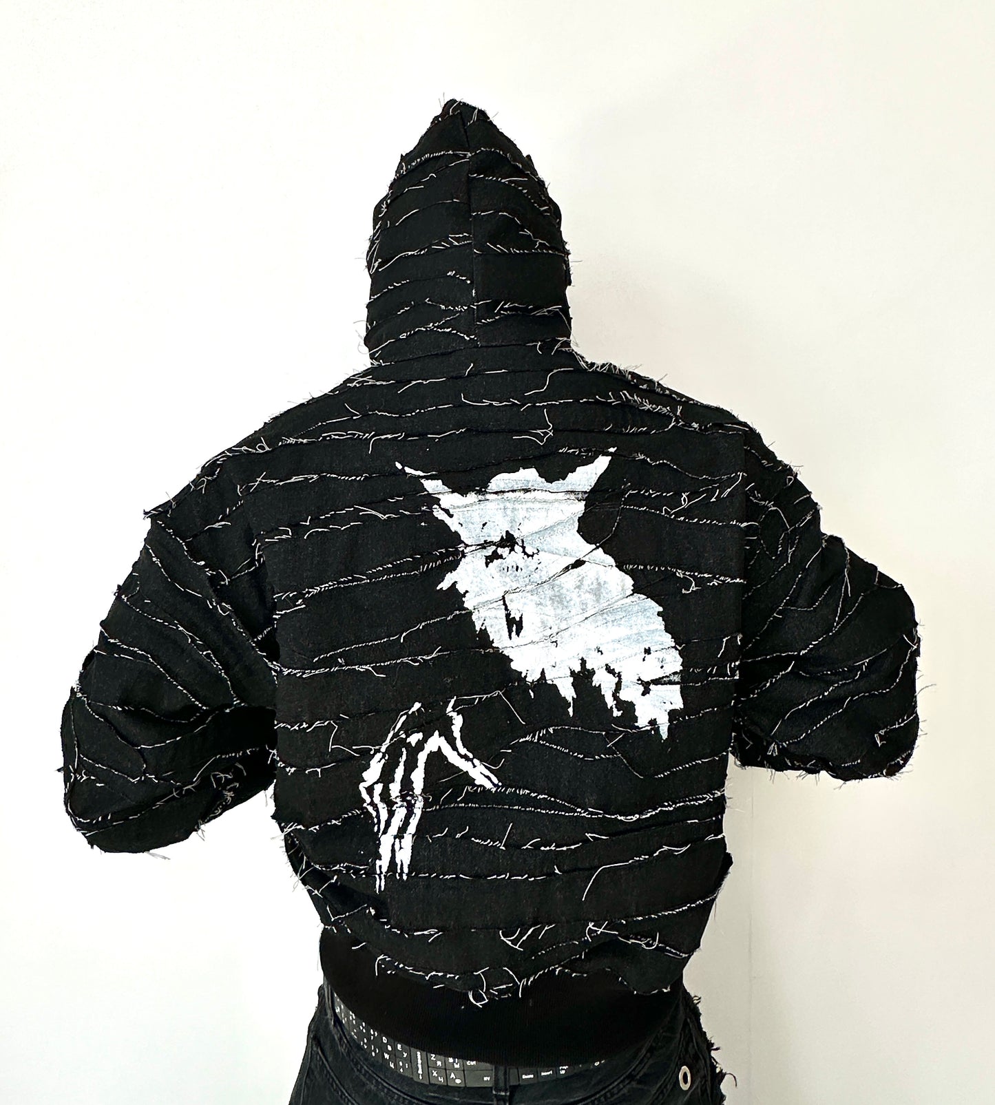 000/ DISTORTED SHELL JACKET